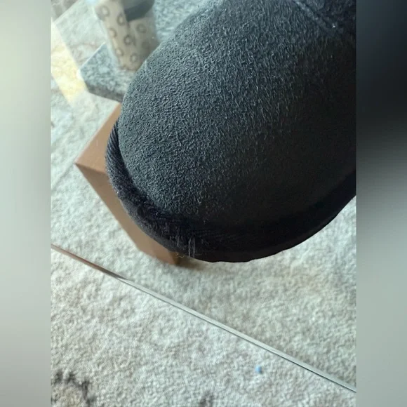 UGG® Bailey Bow II Boot - Big Kid - Black size 5Y - Picture 3 of 10